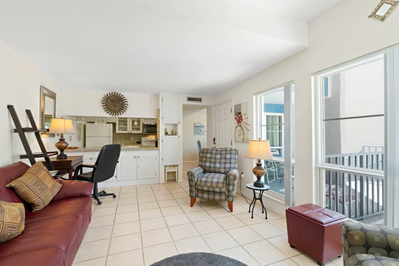 Madeira Beach Condo St. Pete Beach Exterior photo